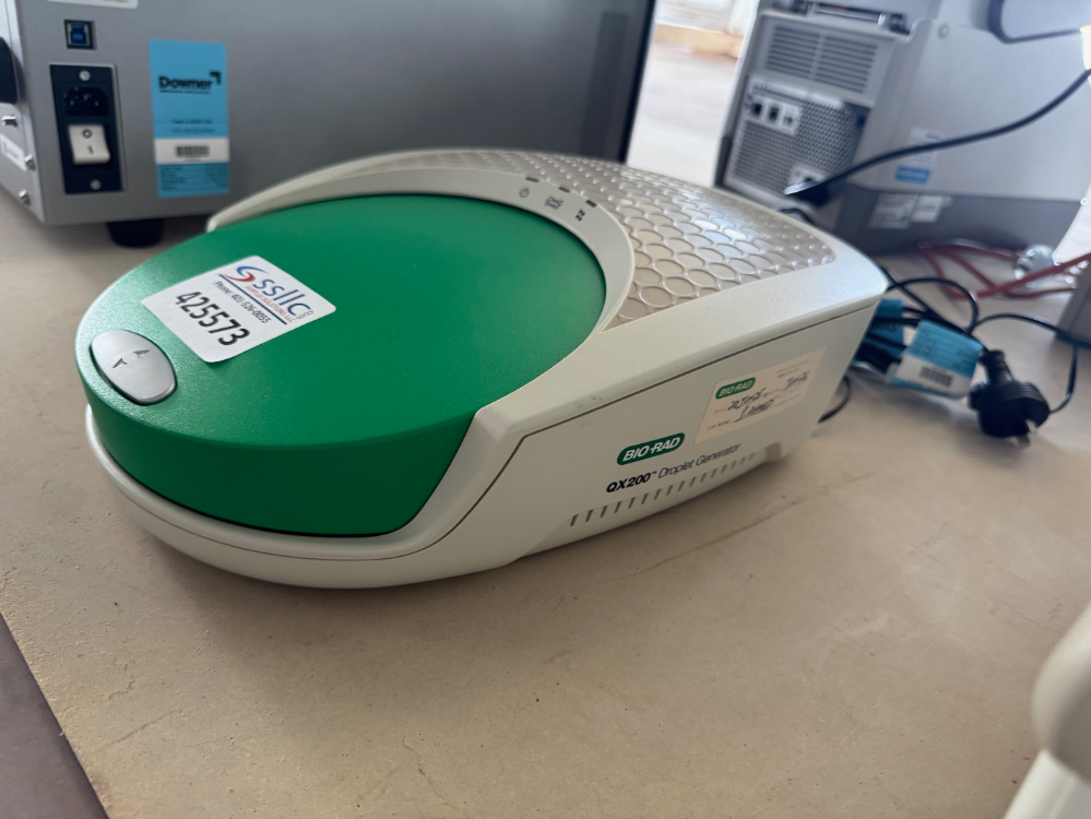 Image of Bio-Rad QX200 Droplet Generator